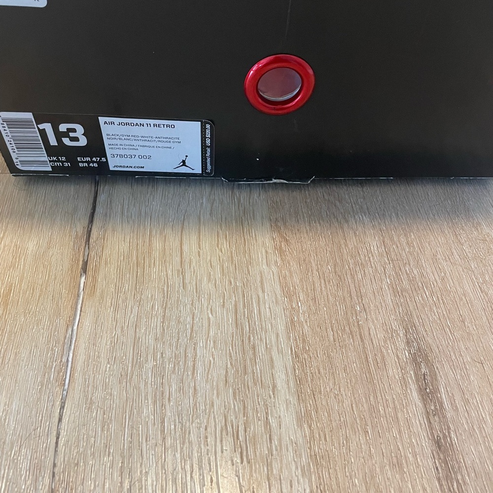 Jordan retro 11 72-10. Super clean never been worn or tried on. - Picture 10 of 10